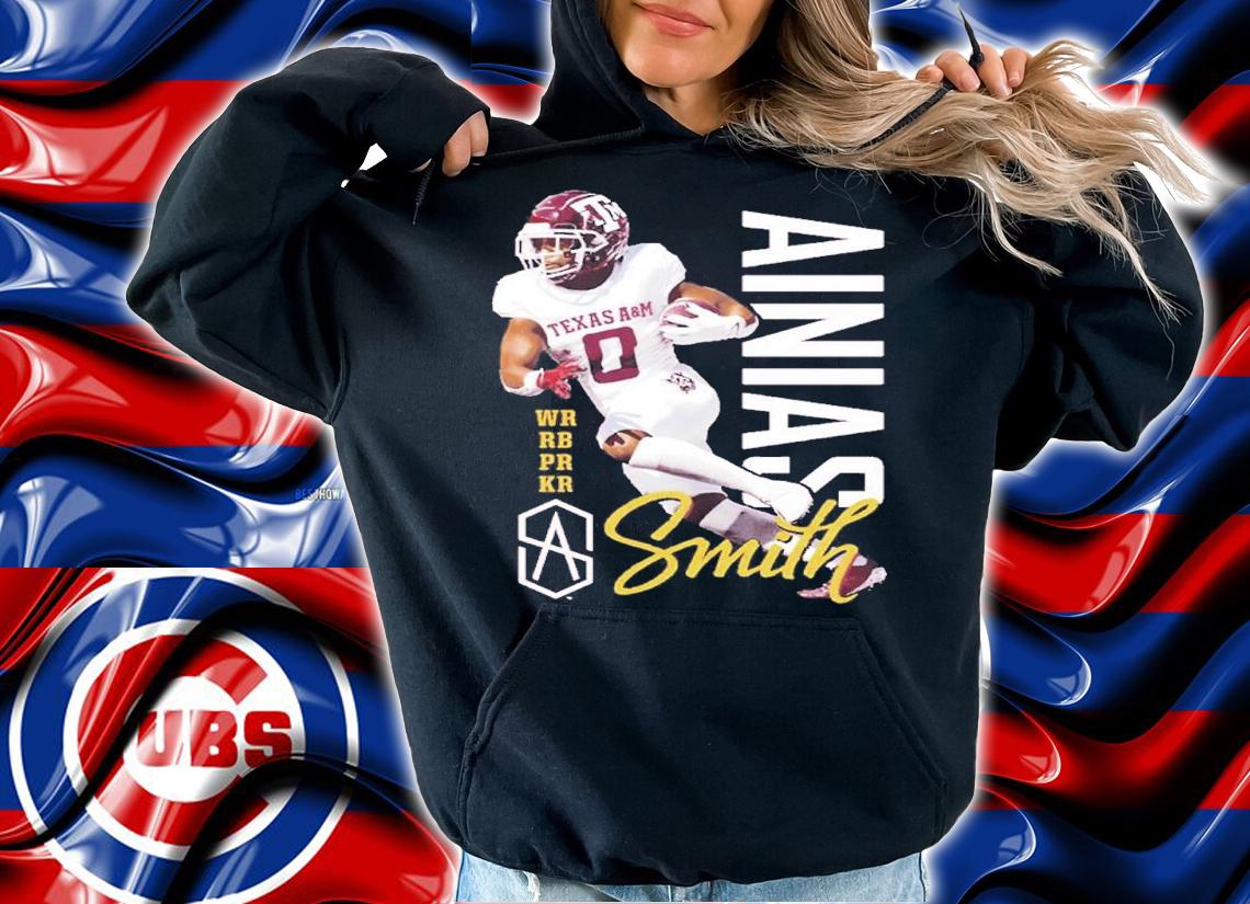 Texas A&M Ainias Smith Photo Pose Comfort Shirt t-shirt hoodie