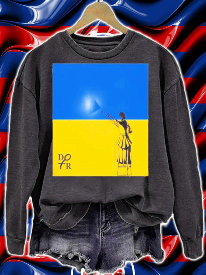 Dotrdotr Spray Paint Ukraine Volodymyr Zelensky T-Shirt t-shirt