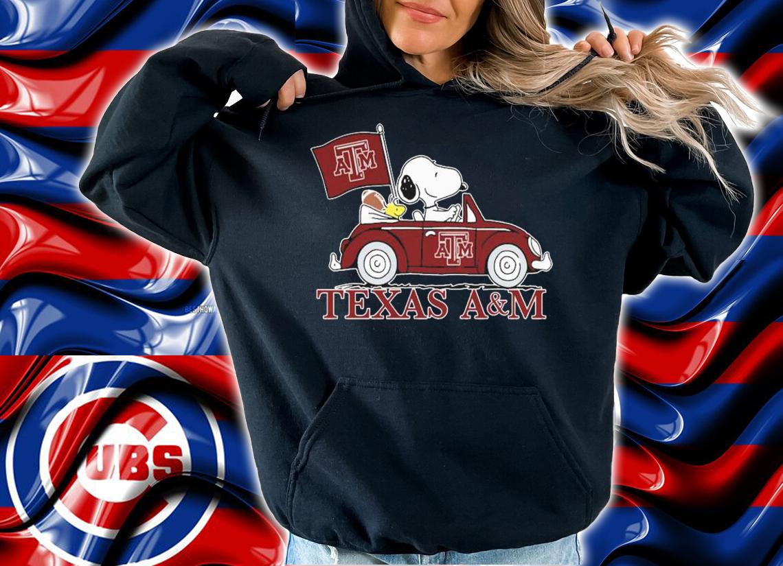 Snoopy And Woodstock Driving Car Texas A&M Aggies Flag t-shirt hoodie