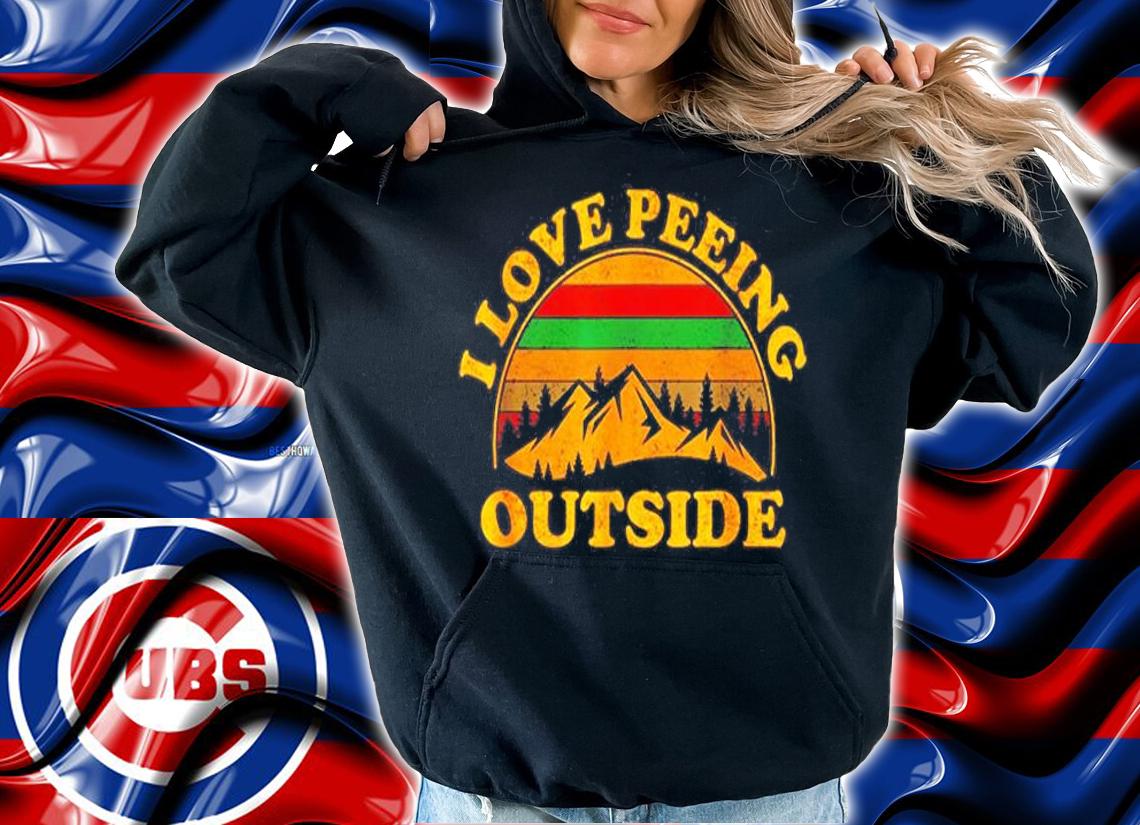 I Love Peeing Outside Funny Camping Hiking T-Shirt