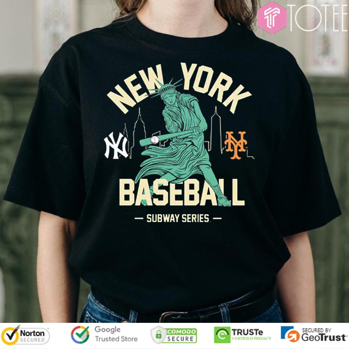 New York Yankees Vs Mets Statue Of Liberty Playing Baseball Subway Series T-shirt